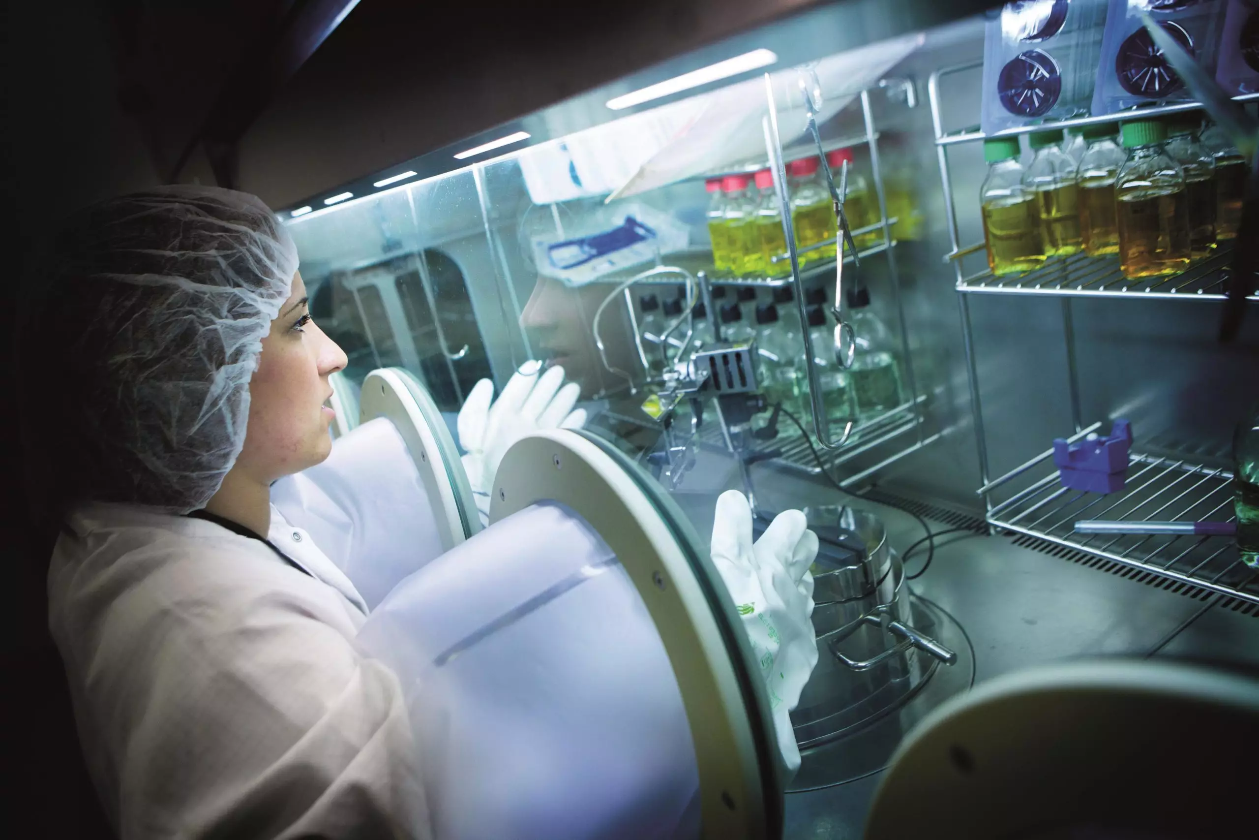 pharmaceutical-industry-laboratory-experiments-15-scaled